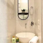 Urban Deluxe *