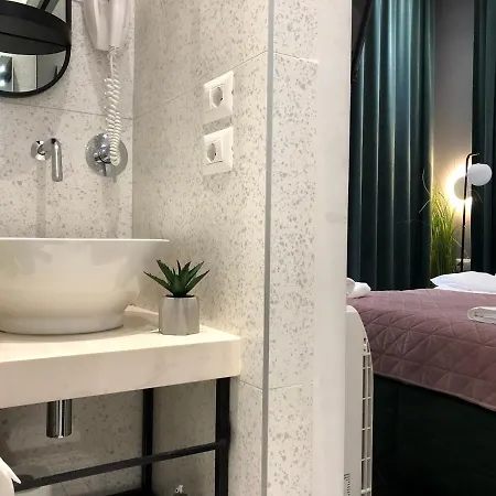 Urban Deluxe Apartment